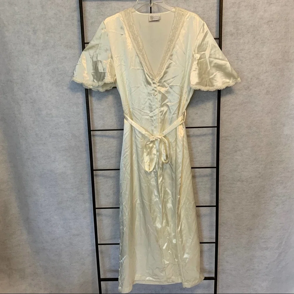 California Dynasty Vintage‎ Robe. Size M